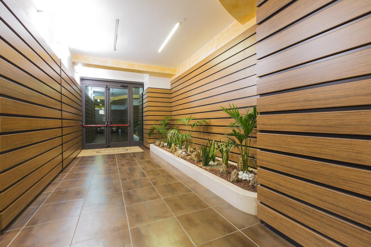 La Piana Hotel Tito Ngoại thất bức ảnh